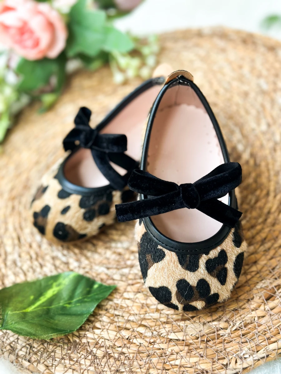 Kadife Fiyonklu Leopar Desenli Kız Çocuk Bebek Babet  - KAHVERENGİ