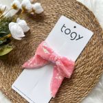 Şeker Pembe Pullu Payetli Kız Çocuk Bebek Fiyonk Toka