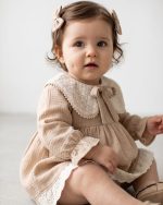 Sweet Meadow Vintage Dantel Yaka Fistolu Kız Bebek Elbise